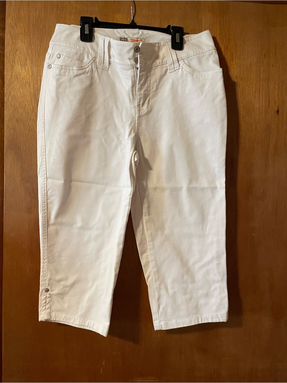 Vintage Women’s White Stretch Jean Capris Size 6. Faded Glory. Excellent Cond.